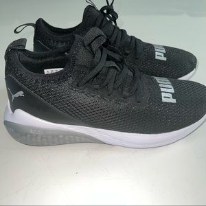 - Puma Black-Puma White size 8 unisex’s new no box